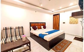 Hotel Luxuary Kabir - Palace - Near Railway Station And Shiv Temple - A Luxuary Hotel In Lucknow